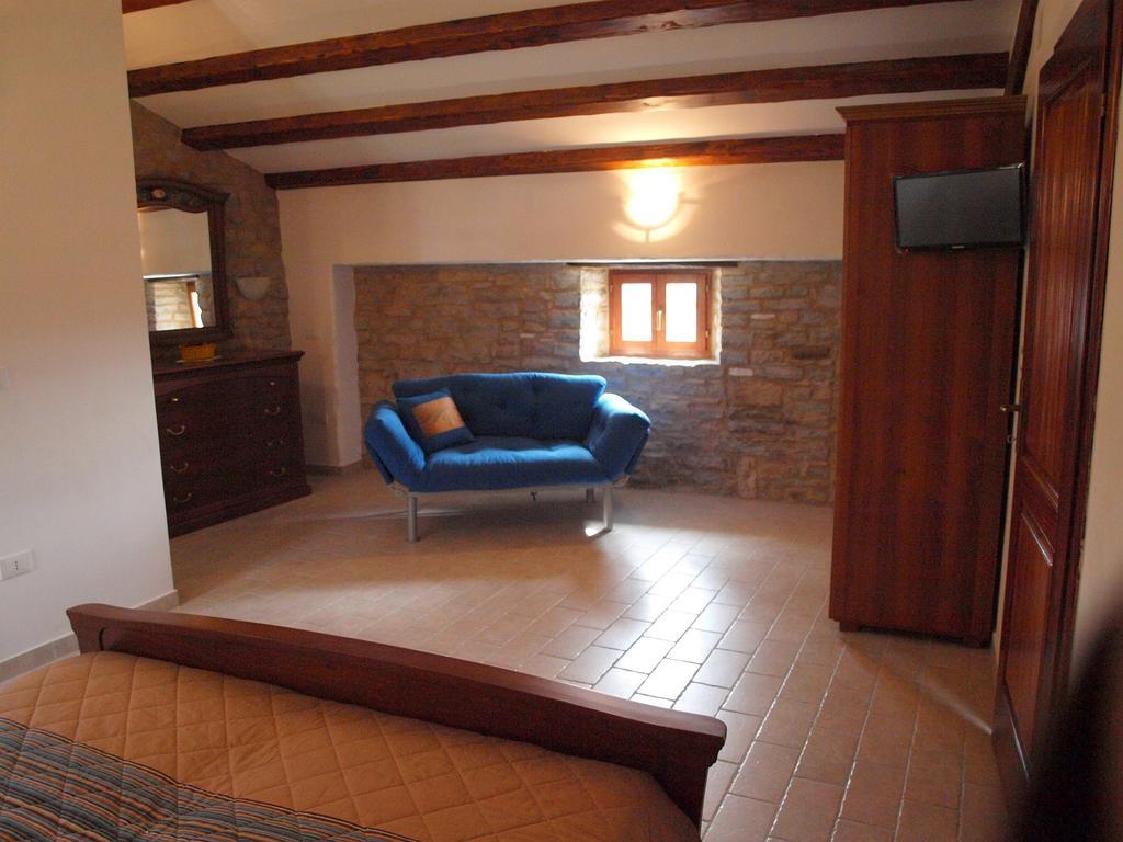 Al Merlo Olivo, Rural Istrian House Buje Exterior photo