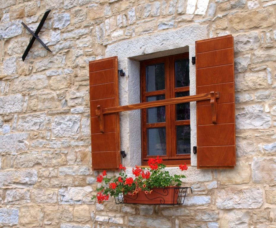 Al Merlo Olivo, Rural Istrian House Buje Exterior photo